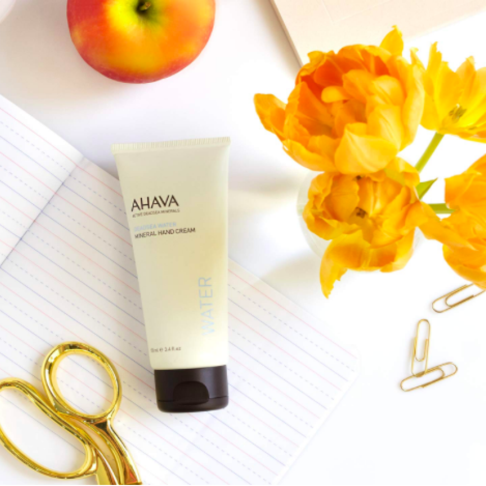 Best Hand Lotion for Dry Skin Editors' Faves